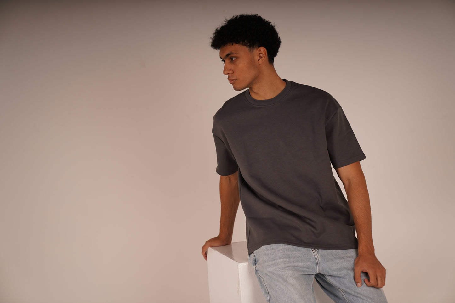 Oversized T-Shirt - Gray